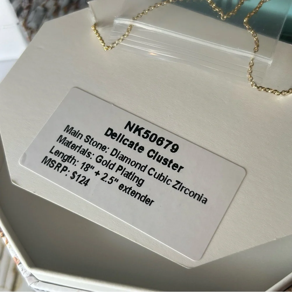 💎Delicate Cluster💎 - Picture 3 of 4